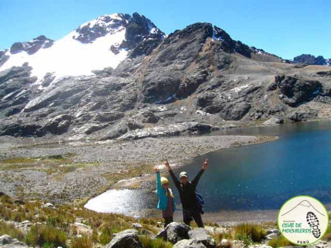 Trekking a la Laguna Lichicocha en circular