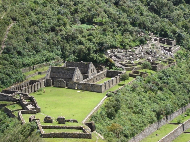 Choquequirao Trekking y Campamento