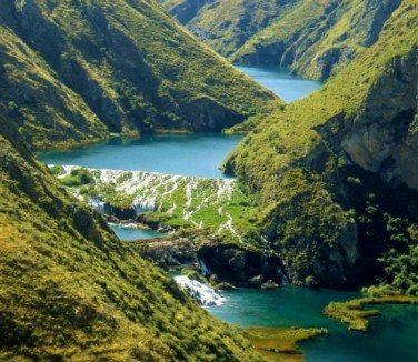 El paraíso andino : Huancaya, reserva paisajistica nor yauyos