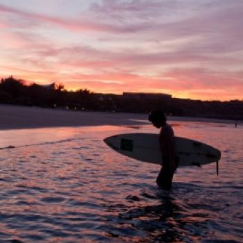 Surf en Playa El Ñuro