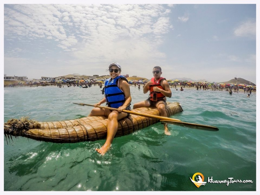 Paseo con caballo de totora en Huarmey
