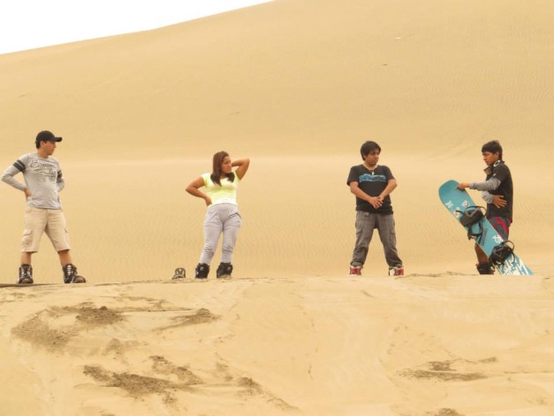 Sandboarding en las Dunas de Lima - Imagen 2