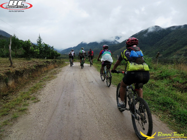 Aventura en Pozuzo con BonniTours - Imagen 6