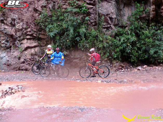 Aventura en Pozuzo con BonniTours - Imagen 9