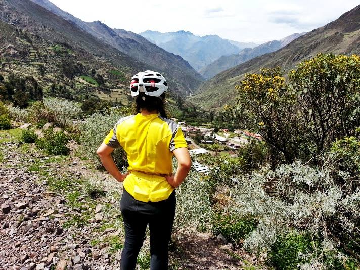 Ruta a la represa Yuracmayo