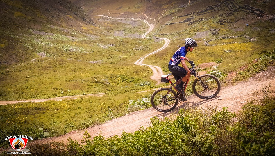 Rozando la inmensidad del horizonte