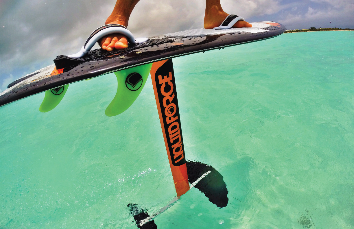 Foilboard: Vuela sobre el mar.