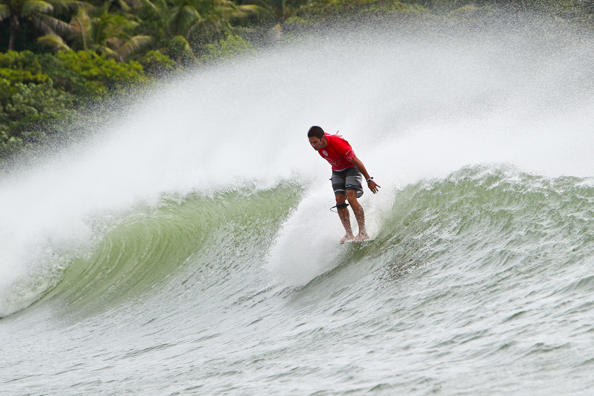 Piccolo Clemente: Bicampeon Mundial Longboard Surf