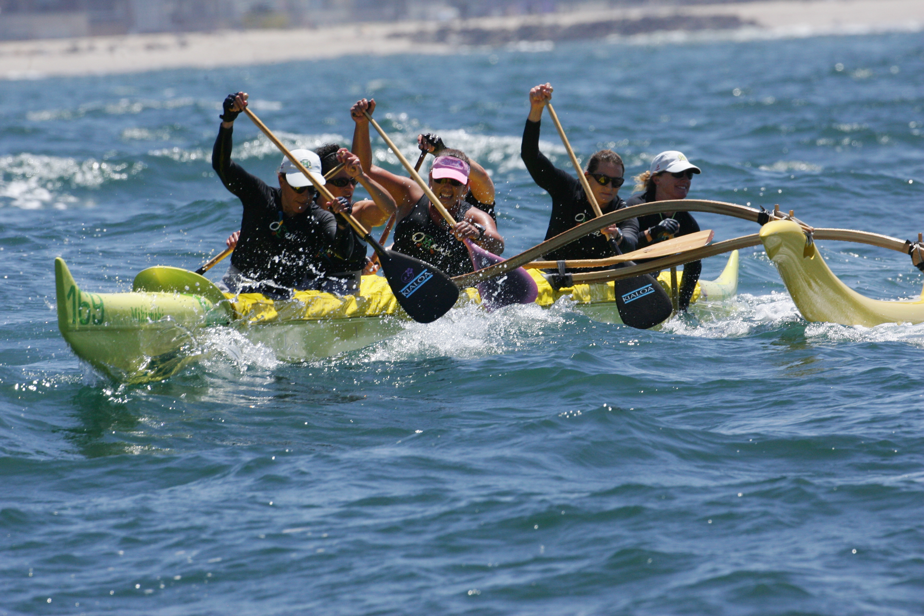 A puro remo: ¿Qué es el Va'a y cómo se practica? 