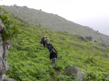 Trekking en Lomas de Lúcumo